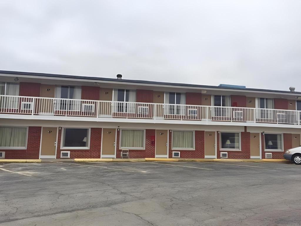 Americas Best Value Inn & Suites Macon At Sunset Dr Extérieur photo