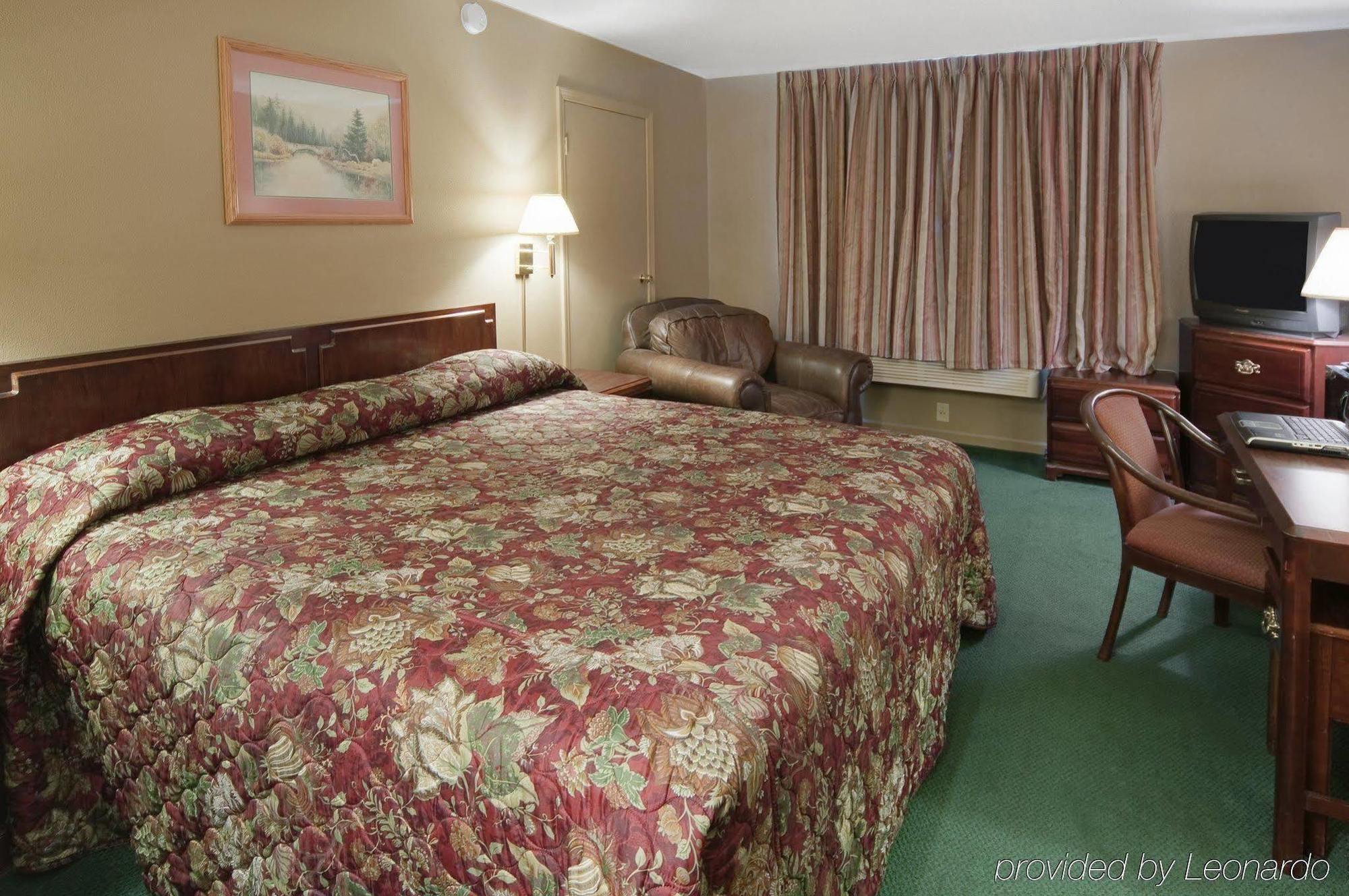 Americas Best Value Inn & Suites Macon At Sunset Dr Extérieur photo